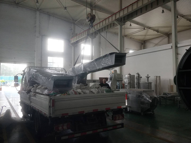 上海客戶機械格柵發貨1